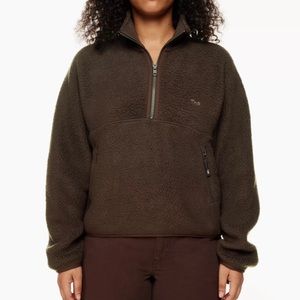 Aritzia TNA Bigfoot Polar 1/2 Zip Sweater
